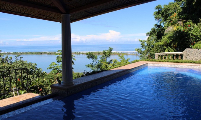 Ciudad Cortes Hotel | El Paraiso Azul