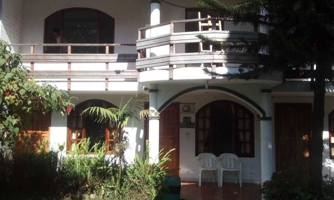 Banos de Agua Santa Hotel | El Pedron Hotel