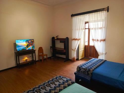 Cuenca Bed & Breakfast | EL Renacimiento - Suite Agustín