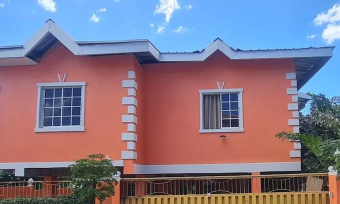 Tunapuna Apartment | El Rincon- La flor Cozy apartment for rest and relaxation