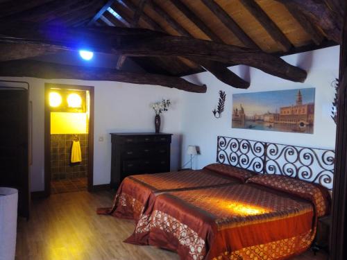 Villarrubia de Santiago House | El Sueño de Lucrecia