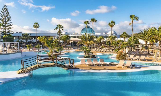 Playa Blanca Hotel | Elba Premium Suites - Adults Only