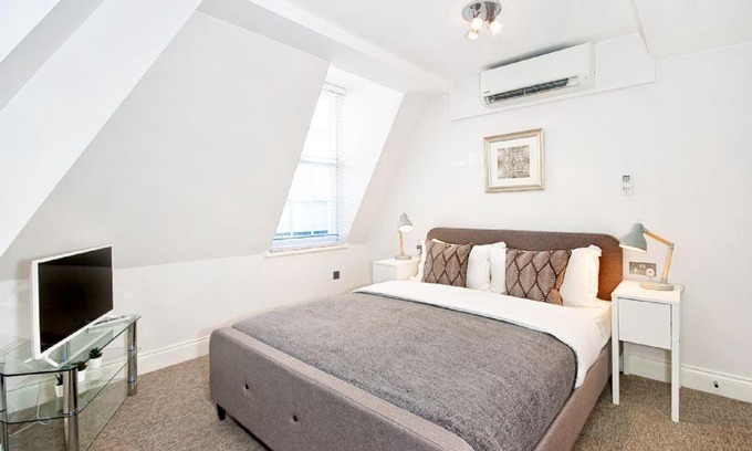 Temple House | Eldon Chambers Flat 1 by City Living London