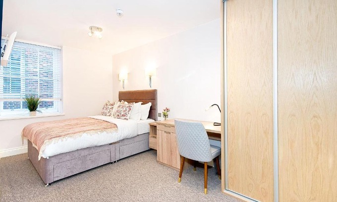 Temple House | Eldon Chambers Pod 7 by City Living London