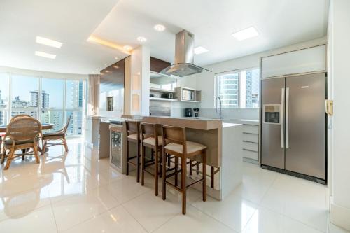 Barra Sul Apartment | Elegance Tower 3 Suítes by Achei Camboriú
