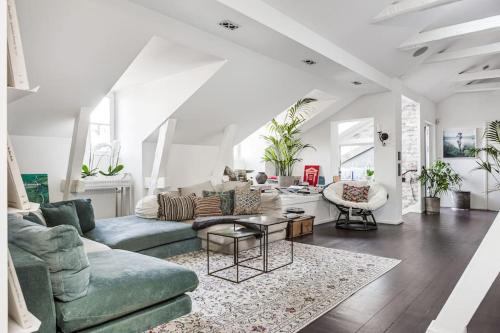 Ostermalm Apartment | Elegant Östermalm Loft