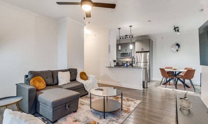 McNeil Apartment | Elegant 1 Bedroom with resort style pool near The Domain