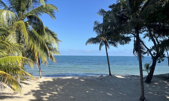 Plantation Villa | Elegant 2 Bedroom Beachfront Villa with Stunning Ocean Views