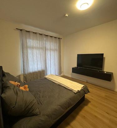 Magdeburg Apartment | Elegant &Apartment 1