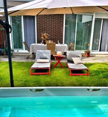 Bermeo Apartment | Elegant Apartment for 4 with WiFi, Parking and Private Pool