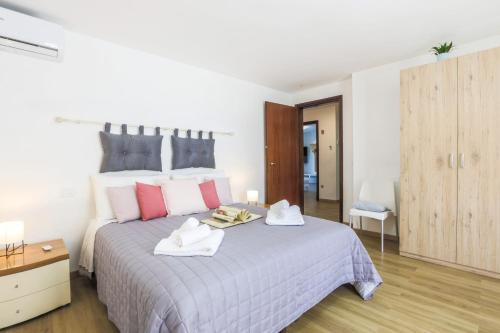 Borgo Trento Apartment | Elegant Apartment: [Free Netflix, Wi-Fi & Parking]