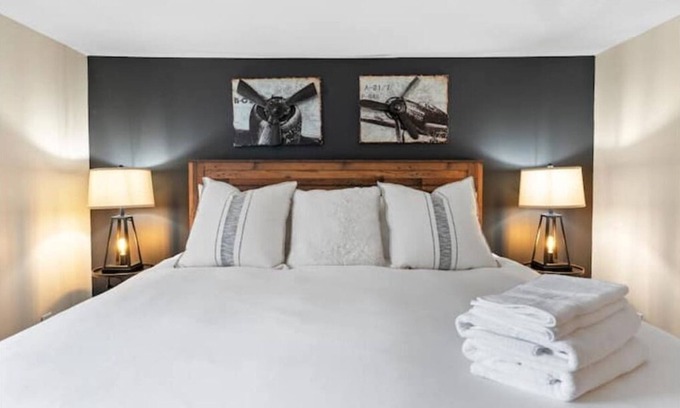 Southern Coast Apartment | Elegant apt minutes from beach