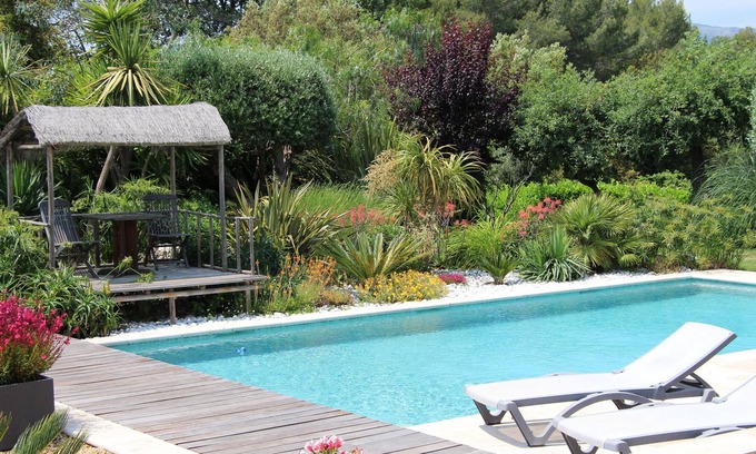 Les Maillans Villa | Elegant contemporary villa with heated pool