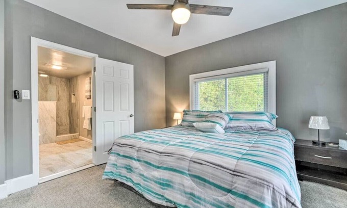 New Center Detroit House | Elegant Detroit Home - 5 Mi to Downtown w/King Size Beds and Unlimited Wi-fi