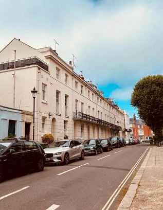 Lewes House | Elegant Double Room in Historic Georgian Lewes Townhouse