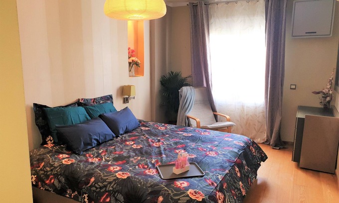 Rincon de la Victoria Bed & Breakfast | Elegant villa near the beach and golf