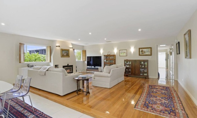 Merivale House | Elegant Family Home in Merivale
