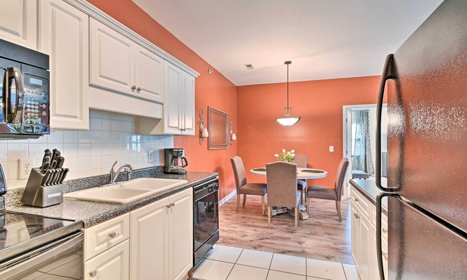 Westover Condo | Elegant Fayetteville Condo: 8 Mi to Downtown!