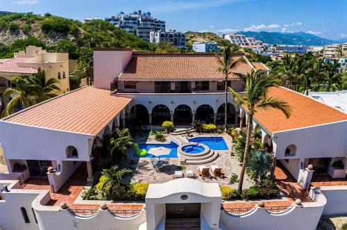 Campo de Golf Fonatur House | Elegant Hacienda Villa for 20, Ocean Views, Pool