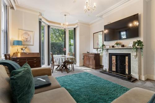 Malvern Apartment | Elegant Malvhina Retreat on the Malvern Hills