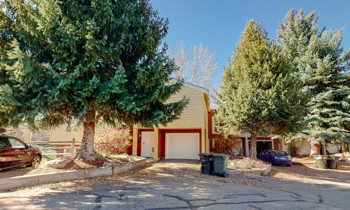 Edwards House | Elegant Mountain-View Condo with Backyard Trails | 8 Minute Walk to Riverwalk