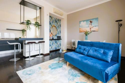 Saragozza-Porto Apartment | Elegant Penthouse With A View Of The Two Towers And Piazza Maggiore