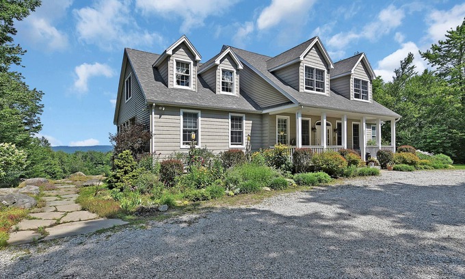 Becket House | Elegant Retreat Available for First Time for the Holidays and Winter.