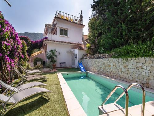 Eze House | Elegant Seaside Villa in Èze