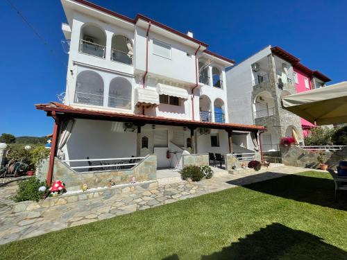 Toroni Apartment | Elegant Villa Stelios