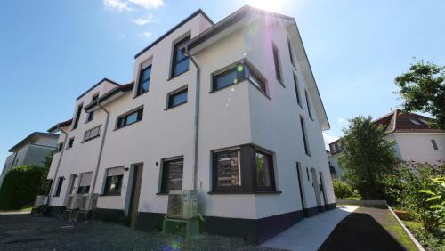 Kernstadt House | Eleganter Neubau-Luxus in Paderborn & stilvoller Rückzugsort für bis zu 9 Gäste