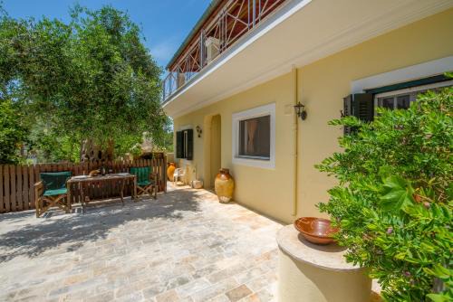 Katsimatika Apartment | Eleni's house