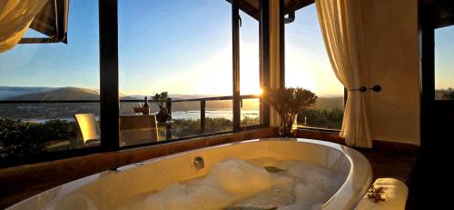 Knysna Cabin | Elephant Hide of Knysna Guest Lodge