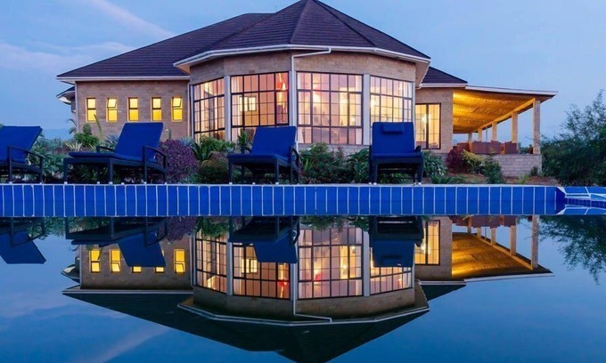 Kasese Cabin | Elephant Plains Lodge