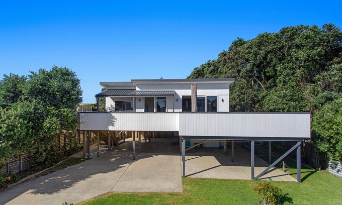 Ohope House | Elevated Beach Oasis - Ohope Beach Holiday Home