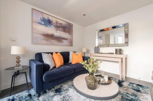 Lewisham Apartment | Elevated Elegance: 1BR 1BA Flat in Wellmeadow Rd