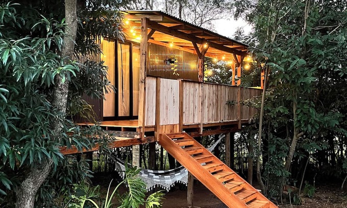 Quatro Pontes Cabin | Elevated Refuge