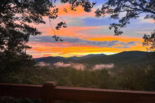 Black Mountain House | Elevation Station