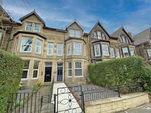 Harrogate Hotel | Eleven on Dragon - Boutique Hotel Rooms & Studio Apartment