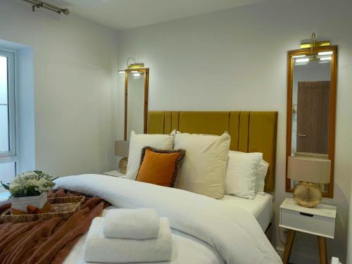 Bournemouth Apartment | ELIM SUITE -Luxury Stylish 1bed Apartment - 7 Mins Drive to Beach, Free Parking Sleeps 2-3 people