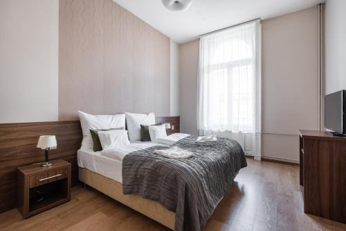 Nepszinhaz negyed Hotel | Elit Boutique Rooms- Best Location by BQA