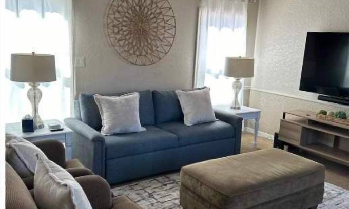 Las Cruces House | Elite Casita with EV Level II Charger & Indoor Jet Tub
