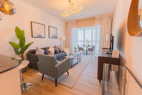 Al Sufouh 2 Apartment | Elite Residence - Modern 1BR Apartment with Full Sea View