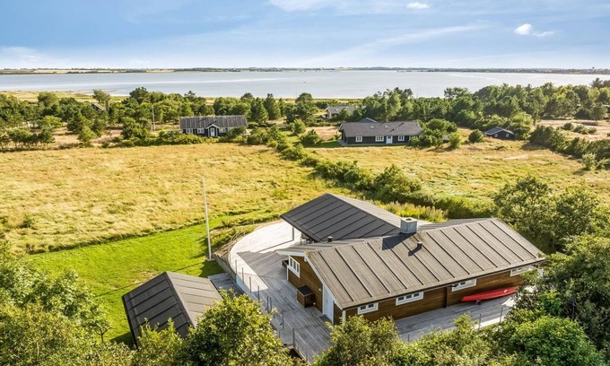 Fur House | "Eljas" - 200m to the fjord by Interhome