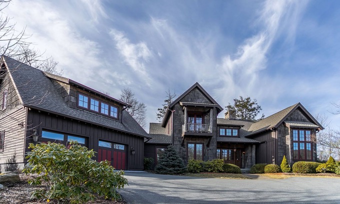 Newland House | Elk Camp Lodge - Luxury, Hot Tub, Game Room, Outdoor Fireplace
