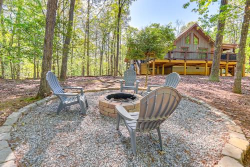 Ellijay House | Ellijay Mountain Cabin with Hot Tub and Spacious Deck
