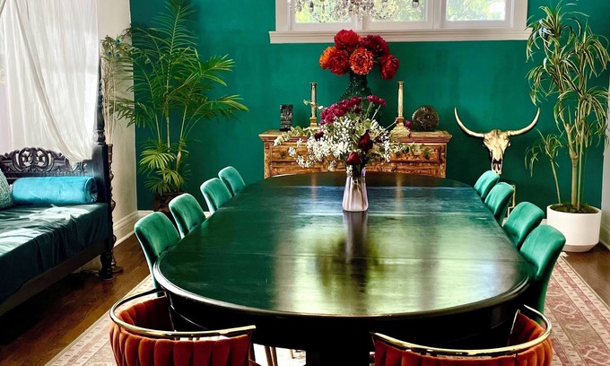 Downtown Santa Fe Villa | Elliot Barker Estate for Large Groups Stroll to Canyon Rd & Plaza