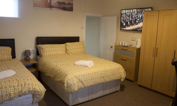 Weston-super-Mare House | Elm Tree Guest House