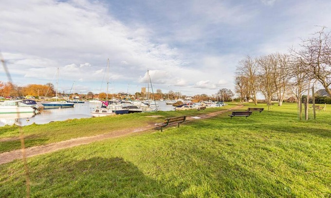 Bournemouth House | Elmsway - Southbourne