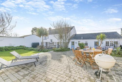 St Merryn House | Elmwood Cottage