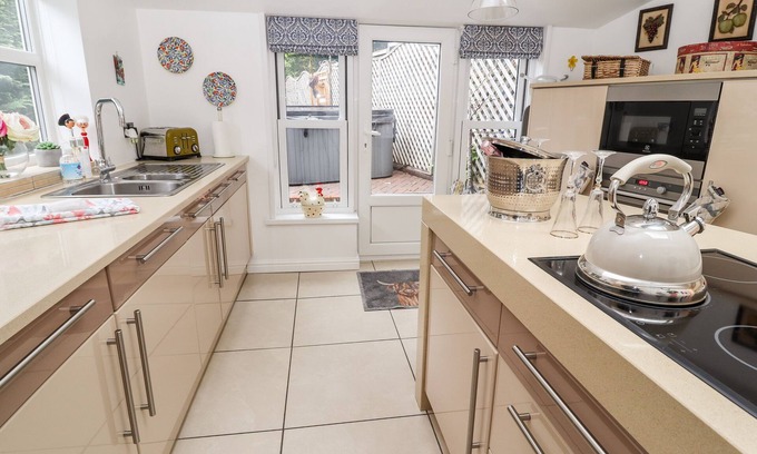 Chester Cottage | Elv Cottage